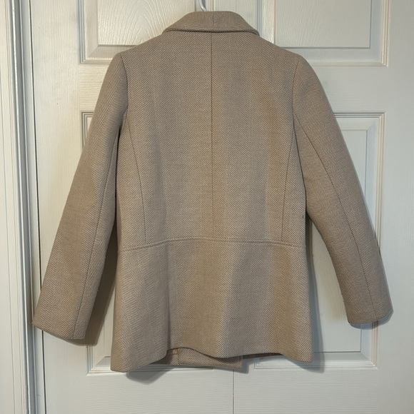 Ladies Winter Coat - Picture 5 of 10